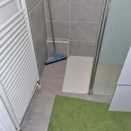 Holiday home Independant Et Jardin 600m2 Terrasse